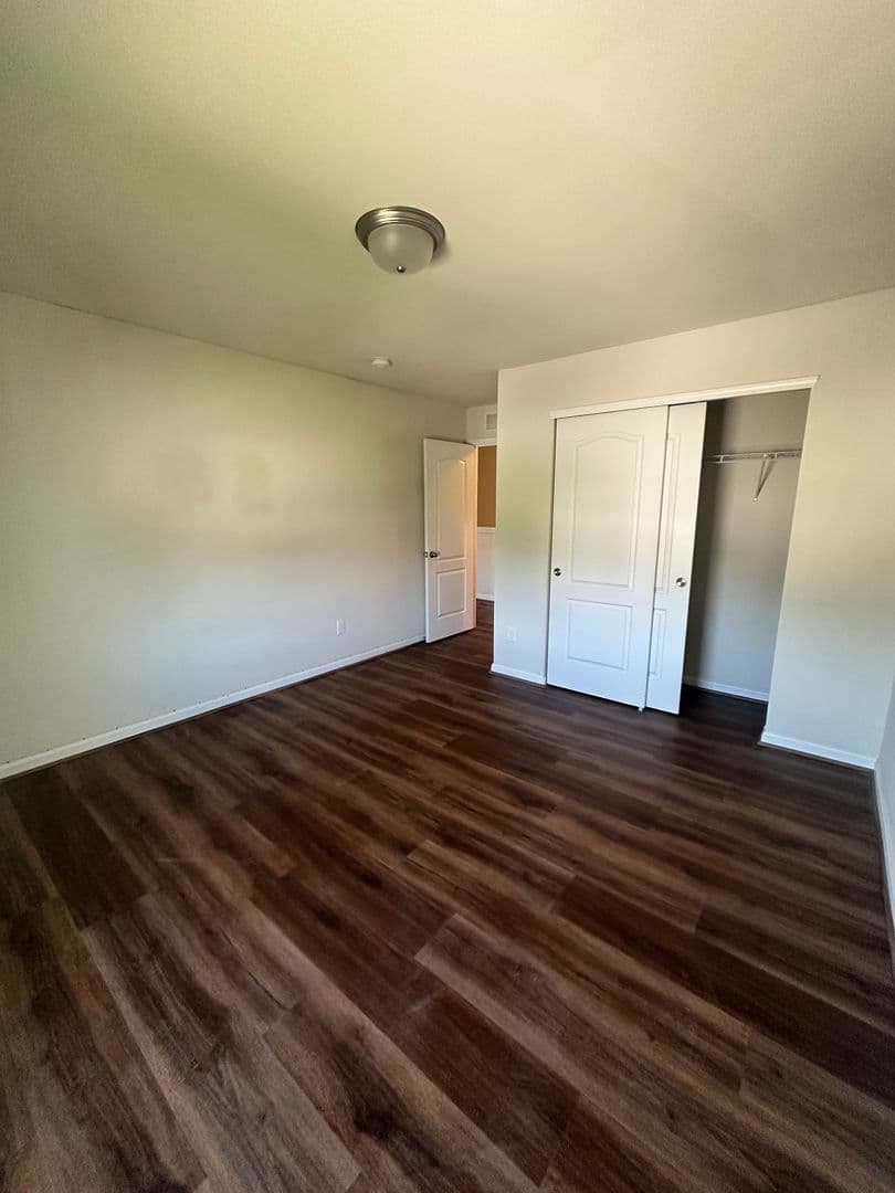 Louisvile House: 11812 Beacon Ct