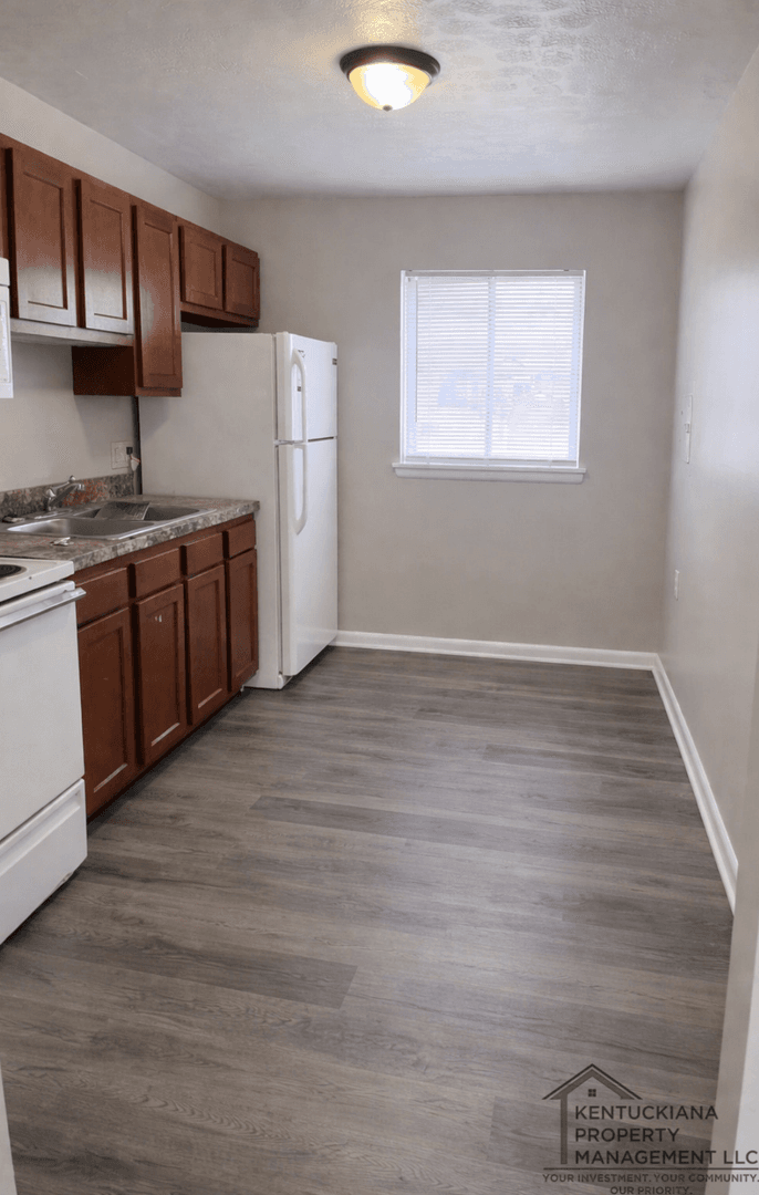 Jeffersonville Apartment: 820 French Street