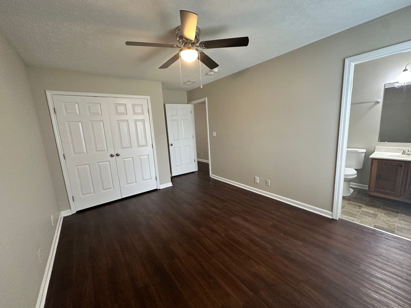 Louisville Apartment: 10012 Michaele Ln