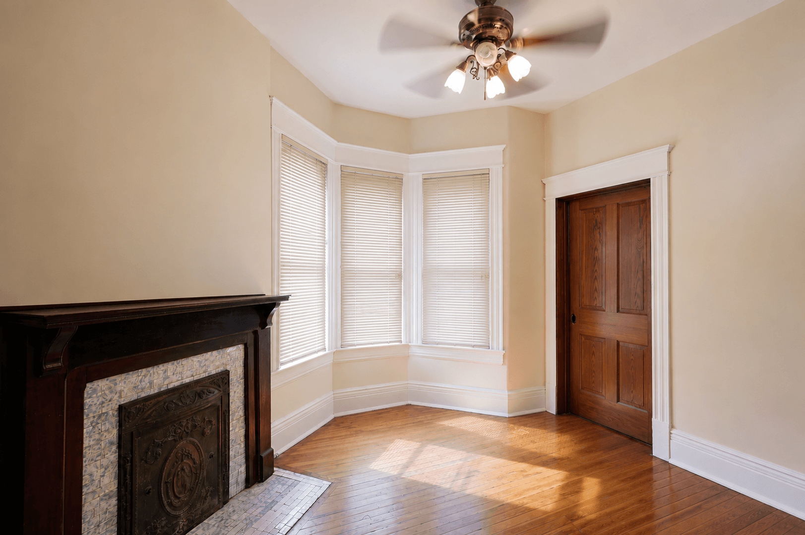 Louisville Apartment: 2063 Sherwood Ave