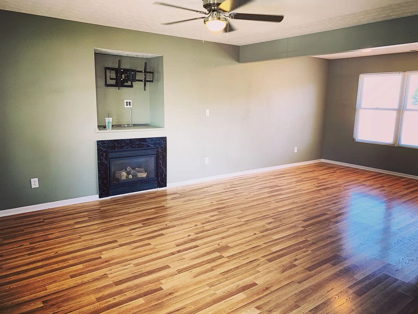 Louisville House: 7016 Osprey Ridge Drive