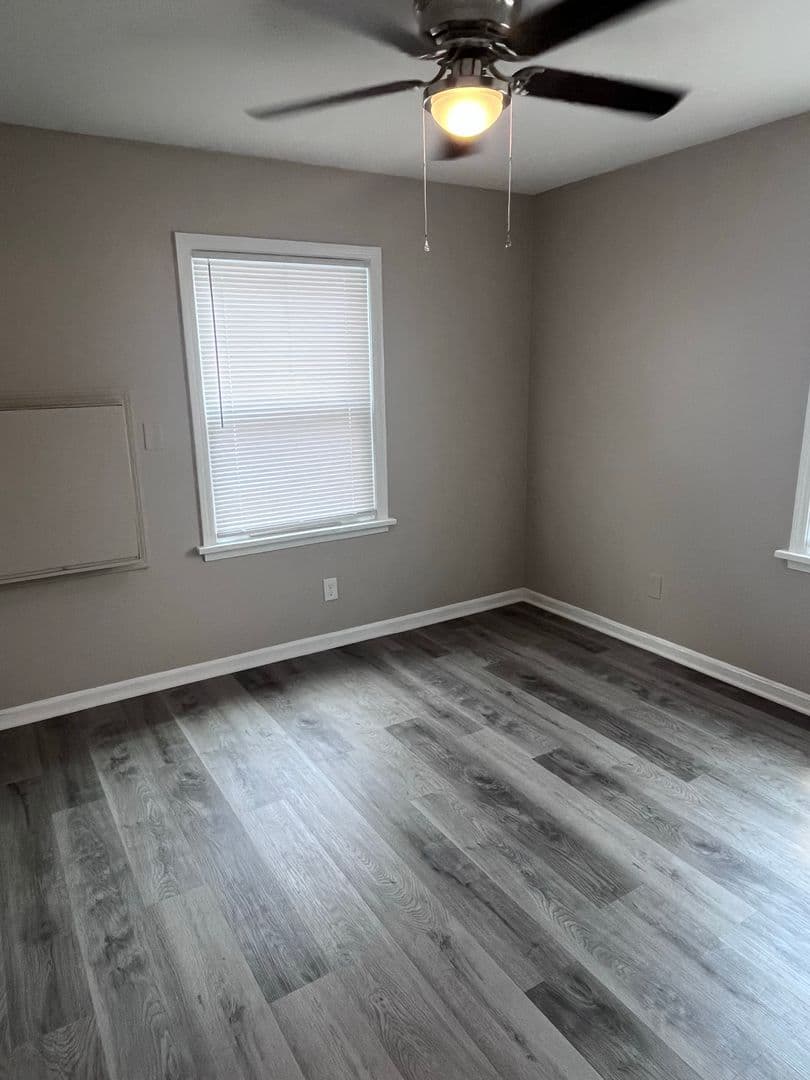 Louisville Apartment: 2012 Terril Lane