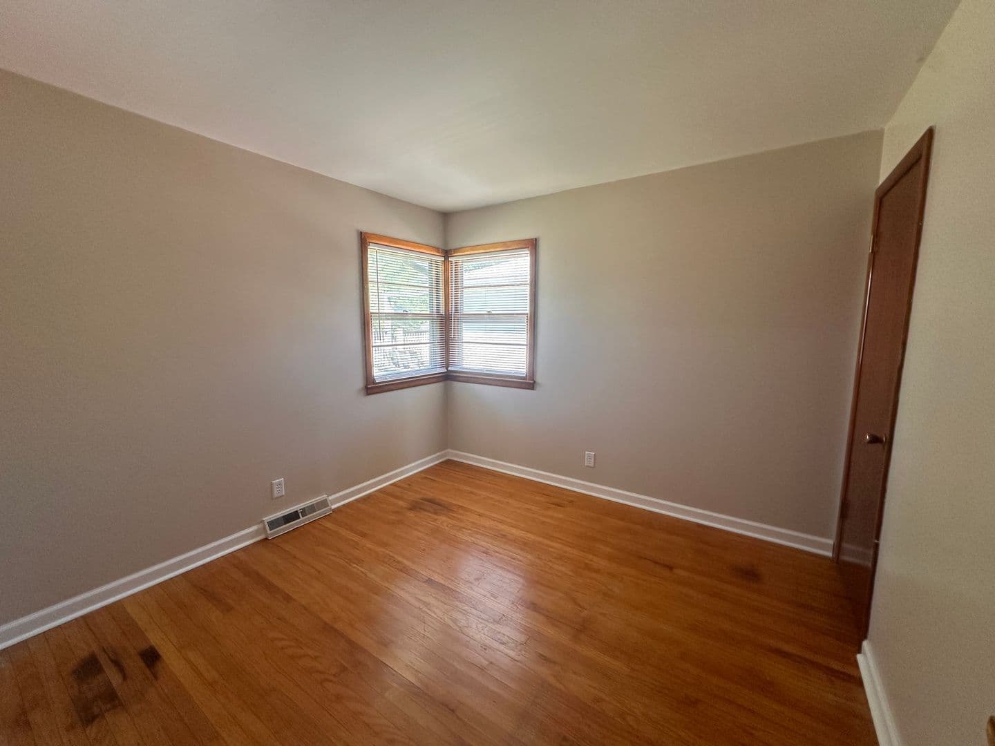 Louisville House: 4806 Imperial Terrace