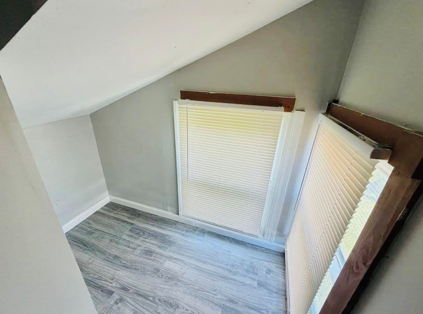 Jeffersonville Apartment: 531 E Chestnut St