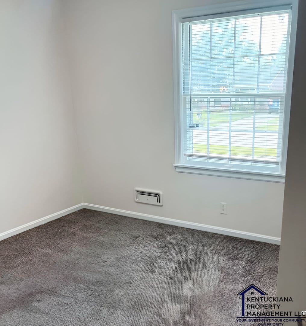 Louisville House: 9400 Habersham Dr