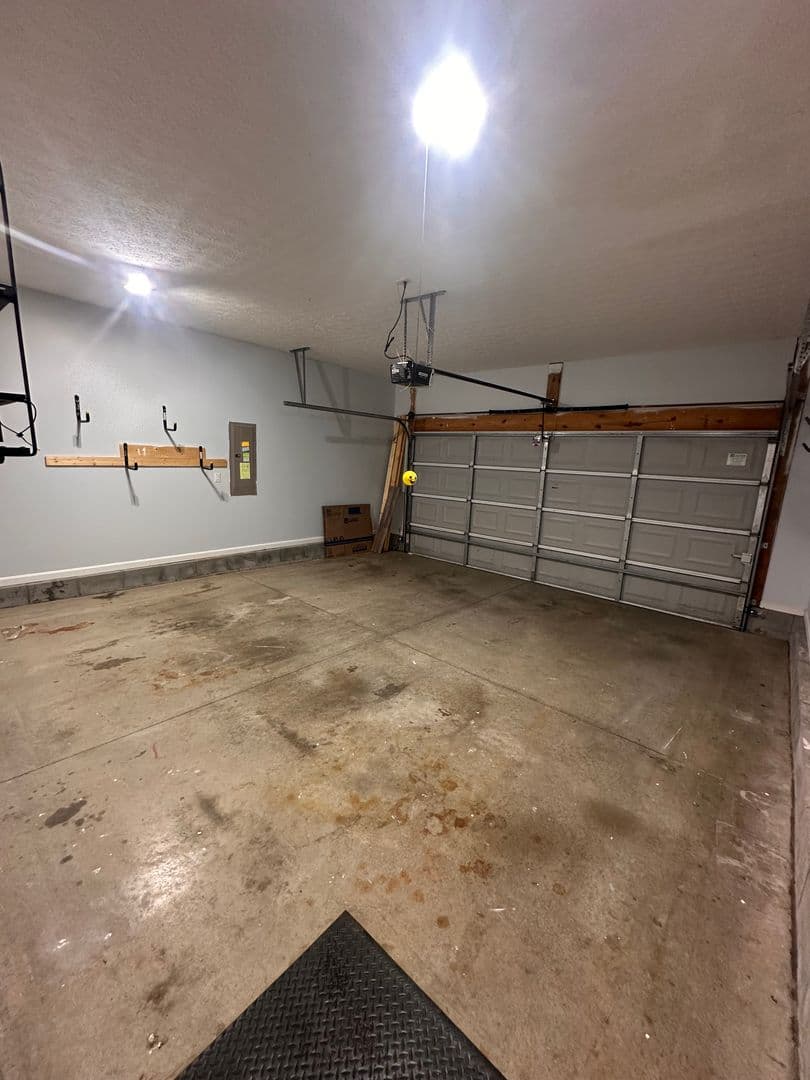 Prospect House: 9406 Harlow Ct