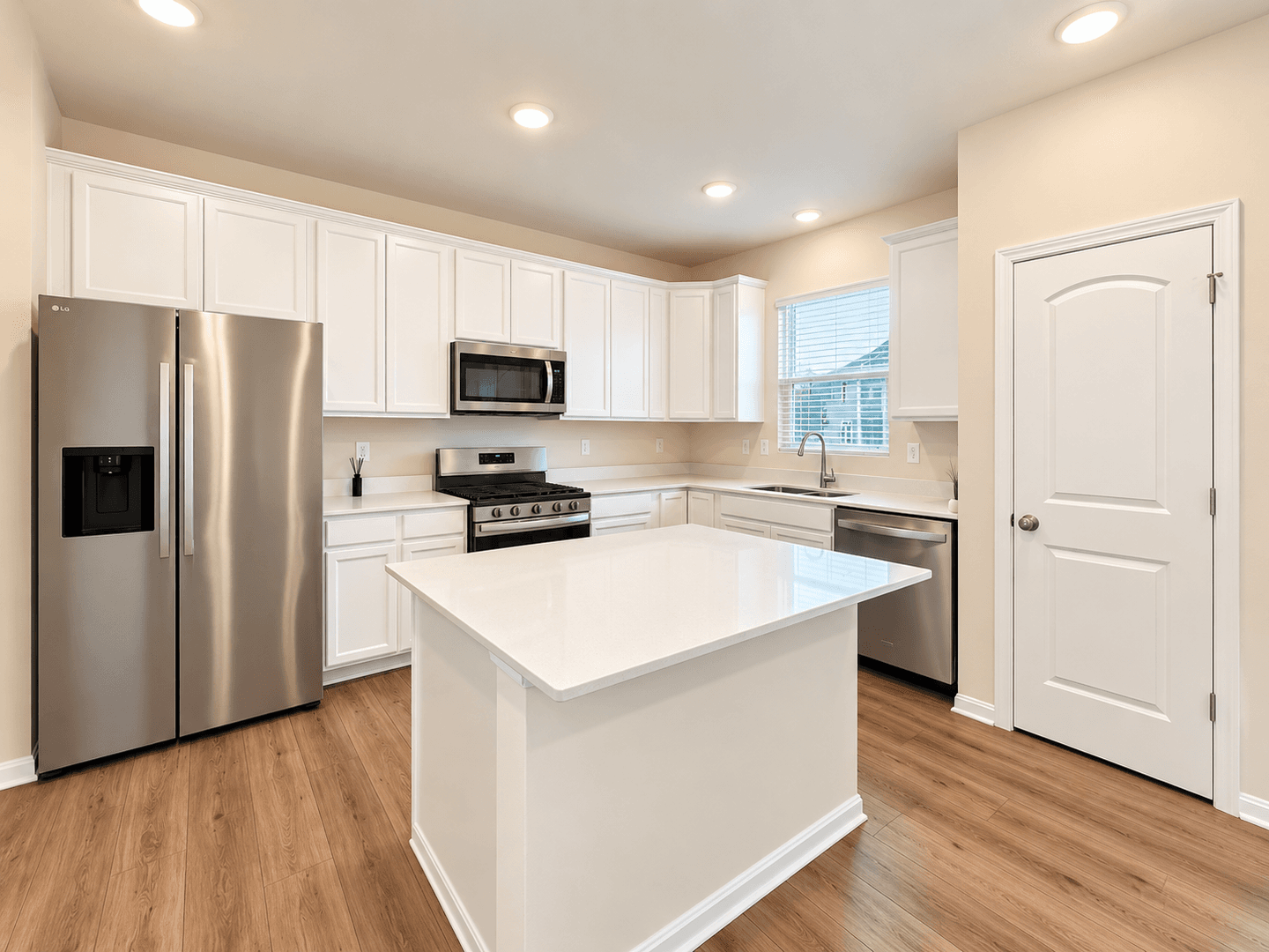 Louisville House: 1850 Washington Blvd