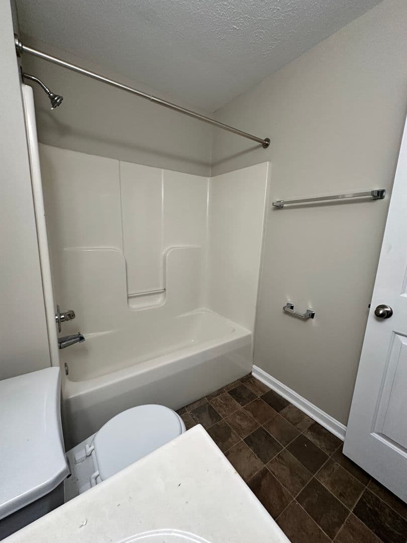 Louisville Apartment: 10012 Michaele Ln