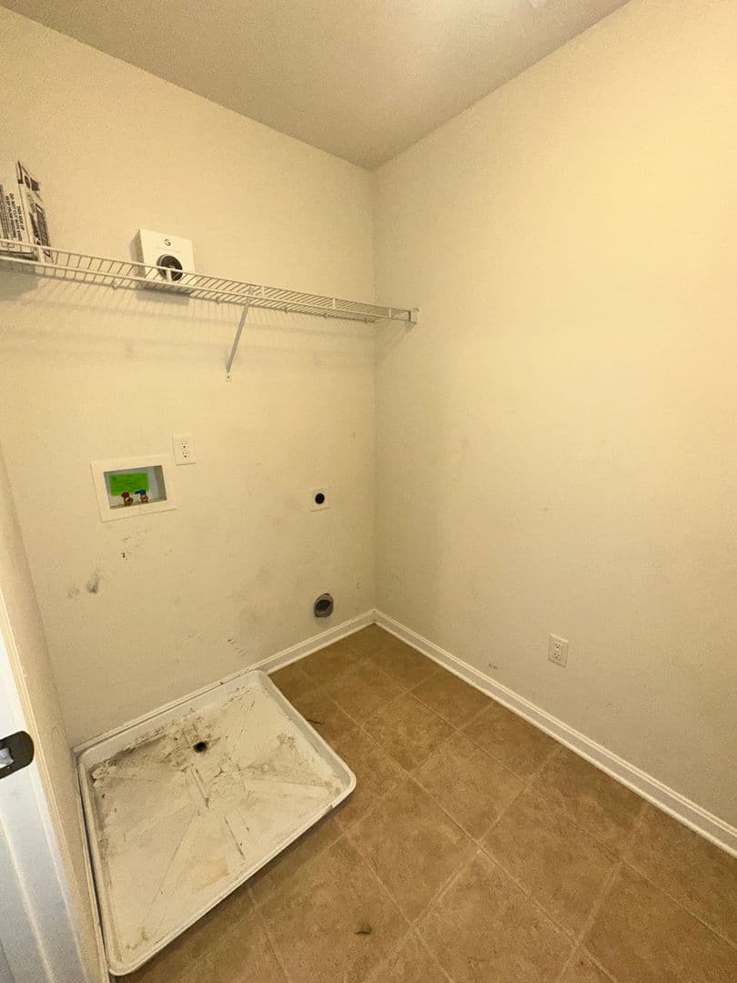 Louisvile House: 11812 Beacon Ct