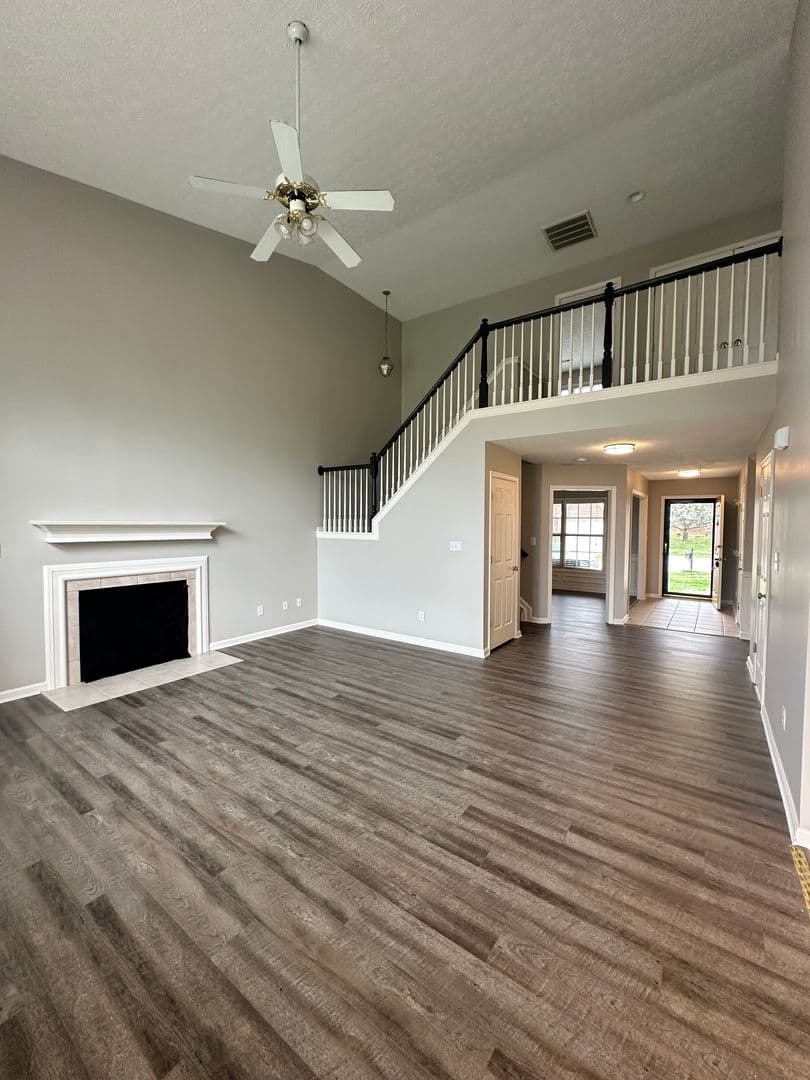 Prospect House: 9215 Eminence Court