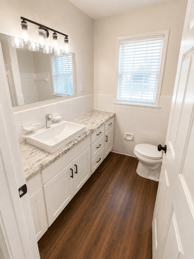 Louisville Apartment: 2100 Murray Ave Apt 8