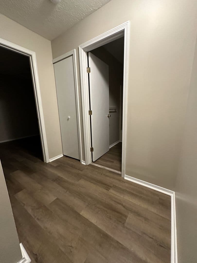 Louisville Apartment: 365 Prairie Drive