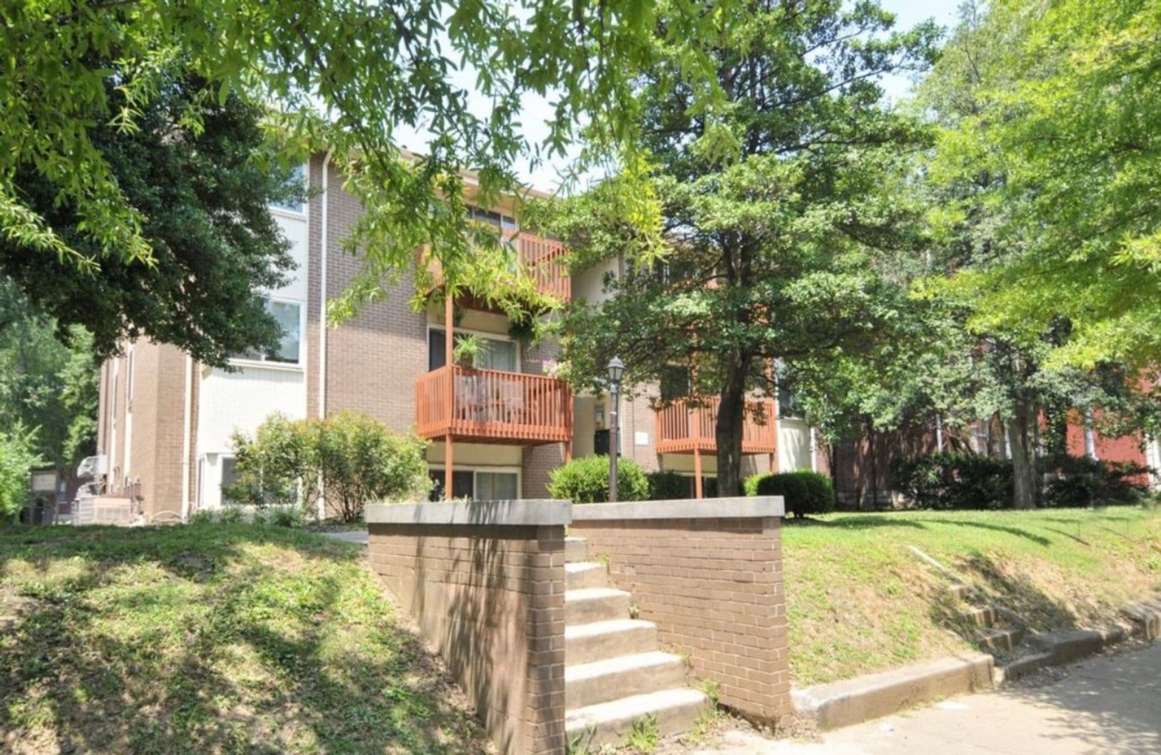 Louisville Apartment: 1720 S 2nd Street