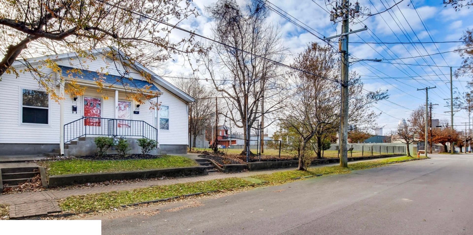 Louisville House: 814 Franklin Street