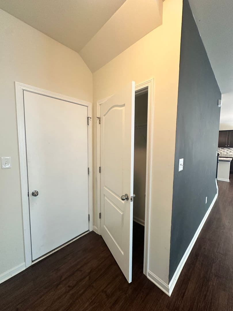 Louisvile House: 11812 Beacon Ct