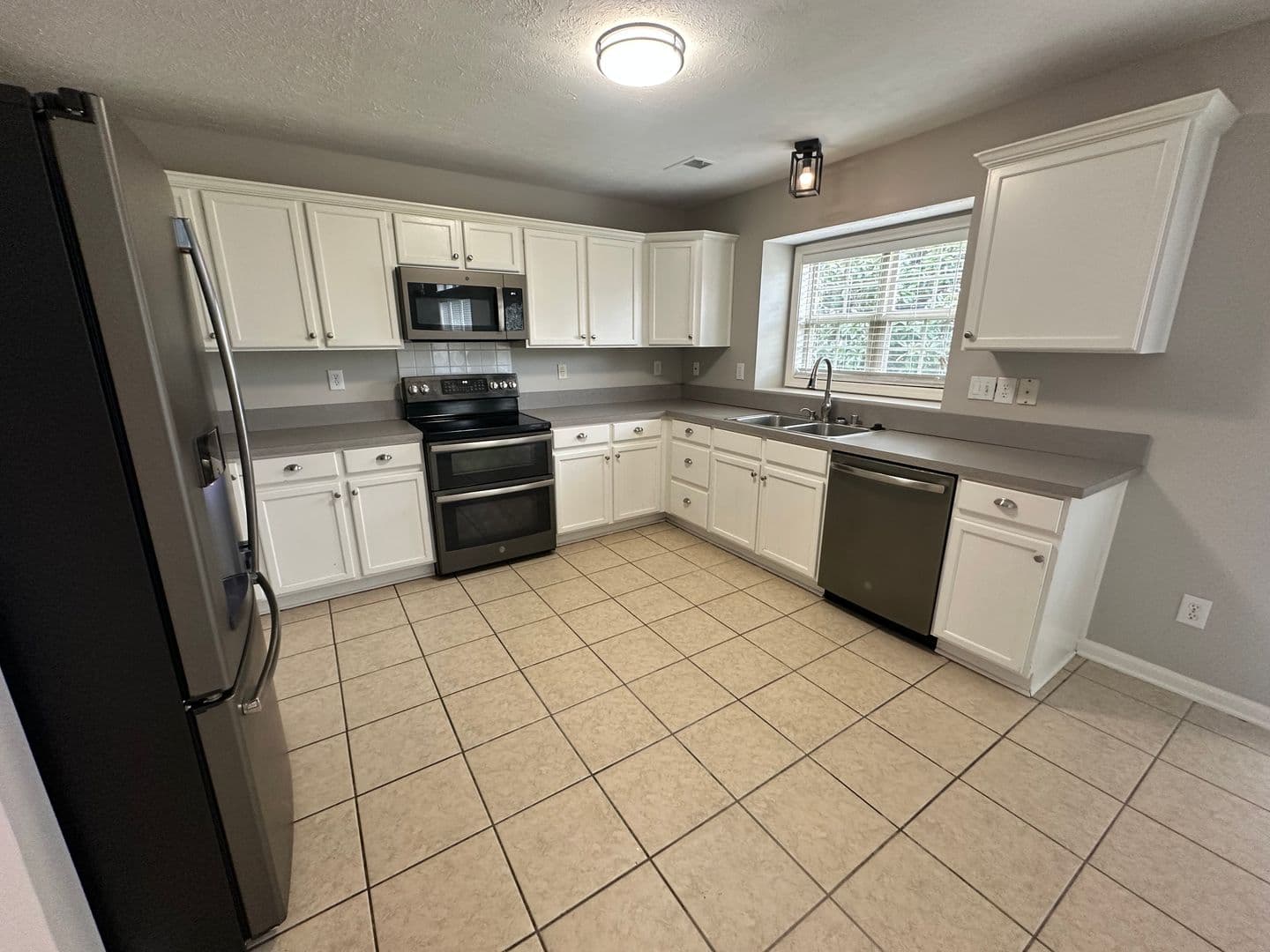 Prospect House: 9215 Eminence Court
