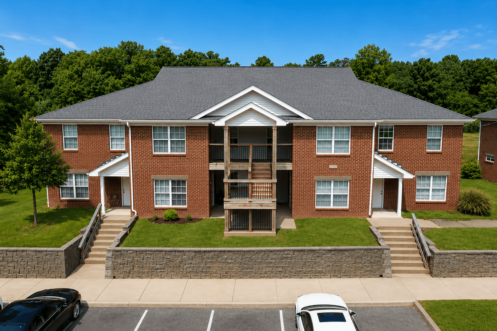 La Grange Apartment: 1908 Jericho Rd