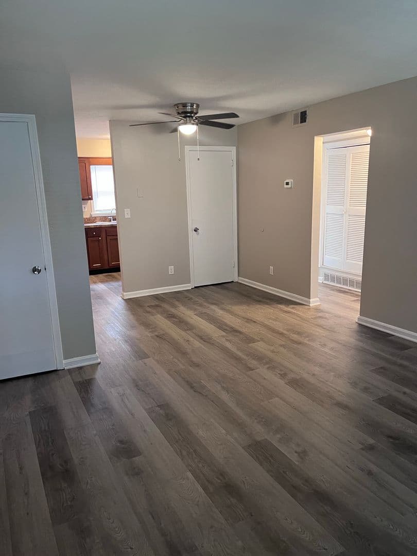 Louisville Apartment: 2012 Terril Lane