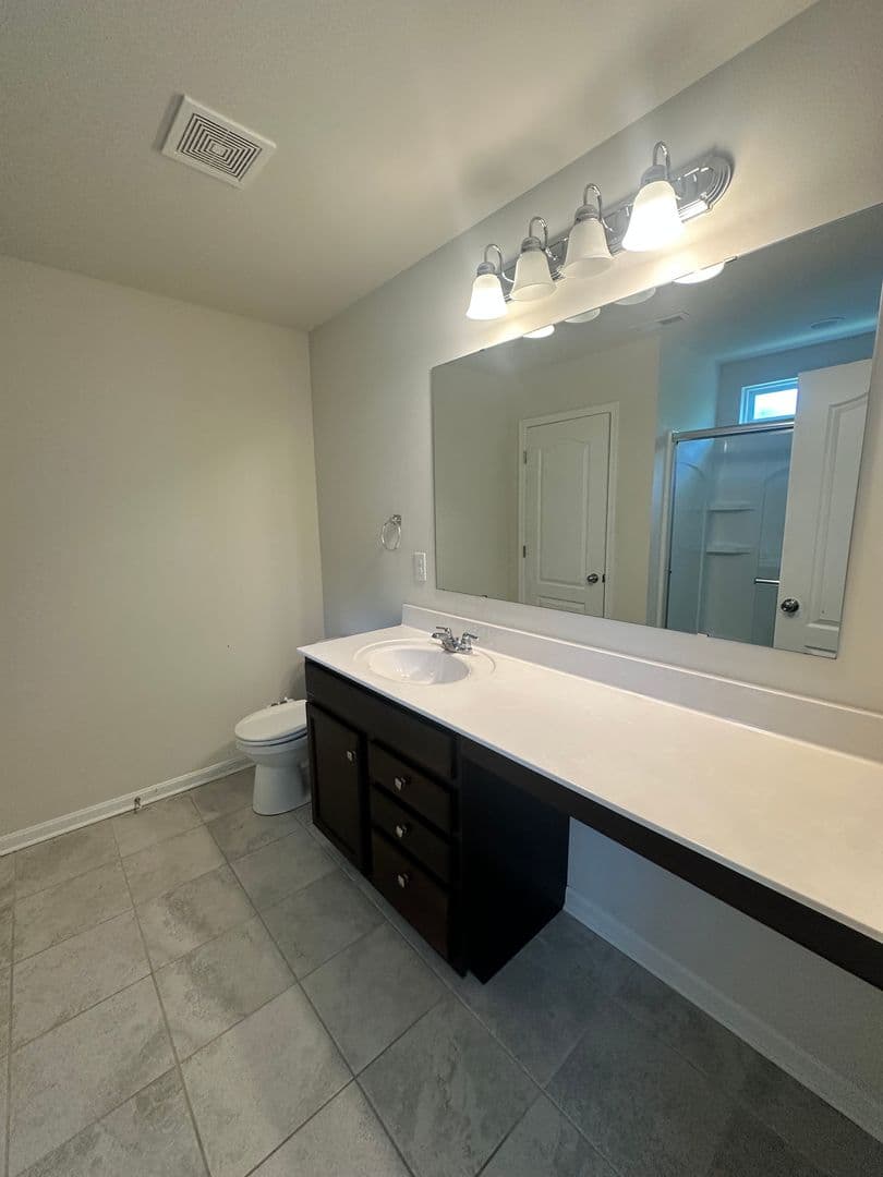 Louisvile House: 11812 Beacon Ct