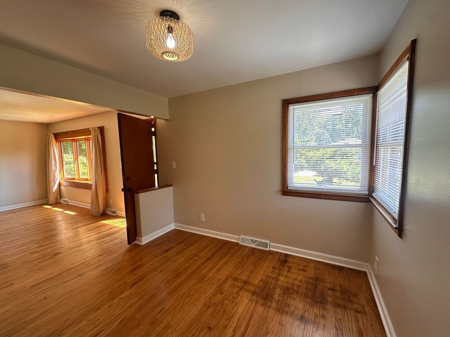 Louisville House: 4806 Imperial Terrace