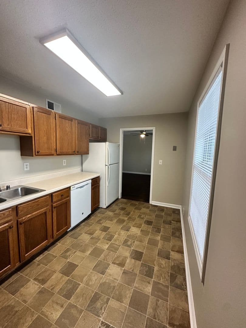 Louisville Apartment: 10012 Michaele Ln