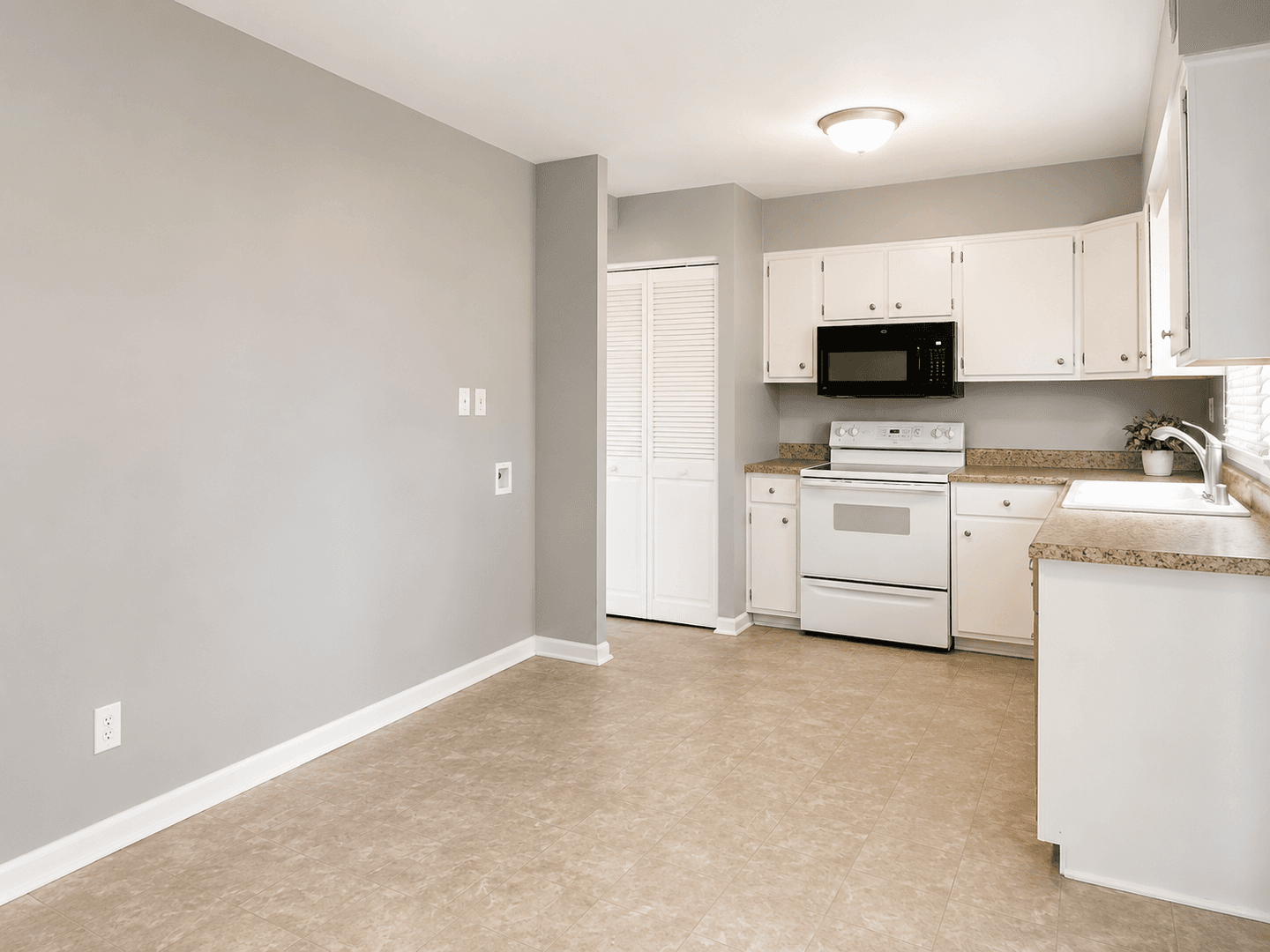 Louisville House: 701 Marengo Dr