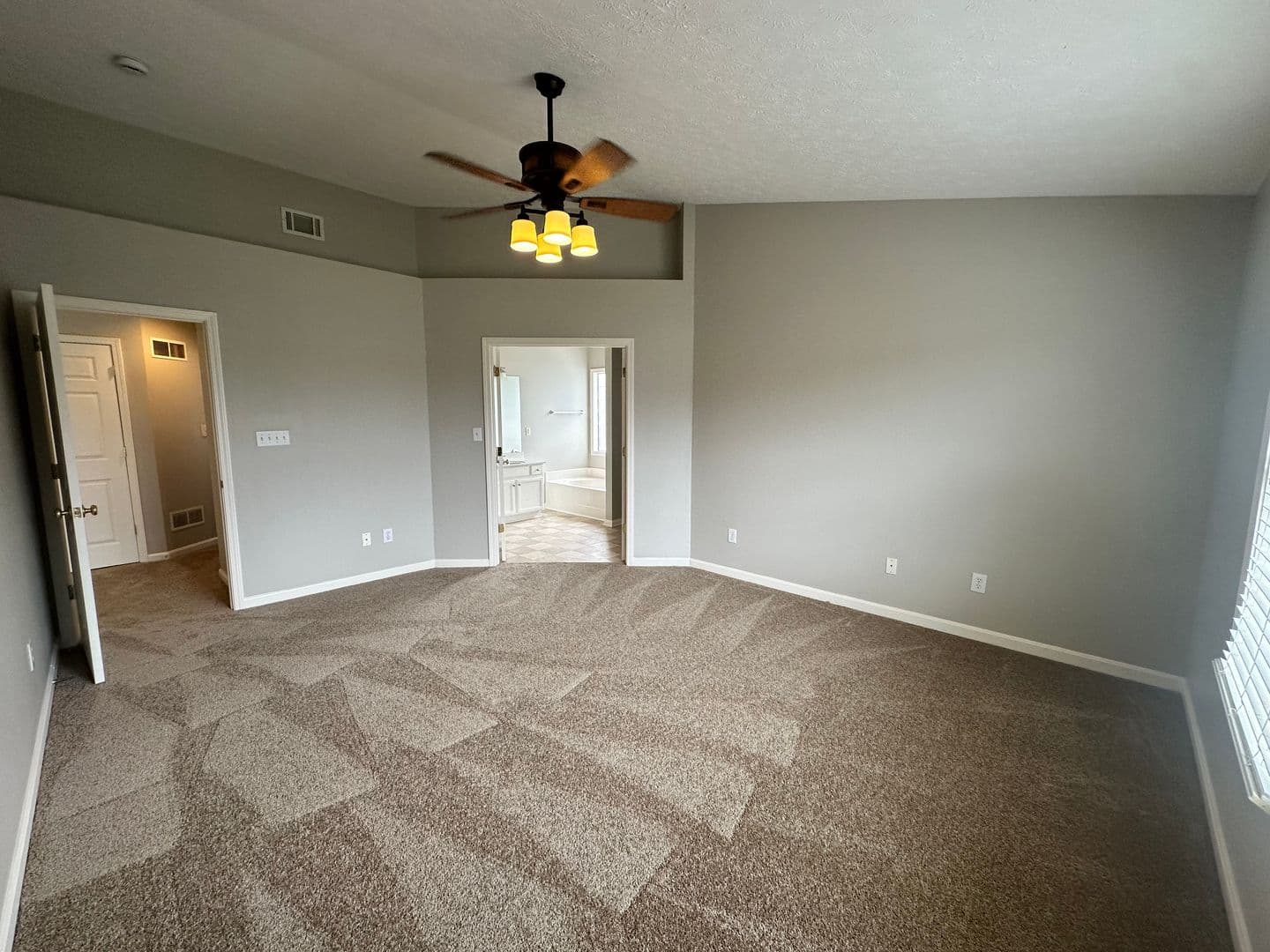 Prospect House: 9215 Eminence Court