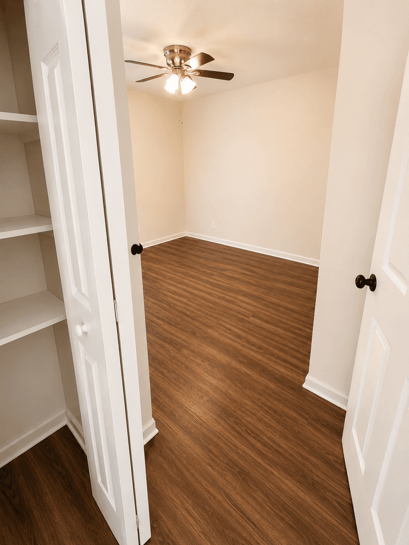 Louisville Apartment: 2100 Murray Ave Apt 8