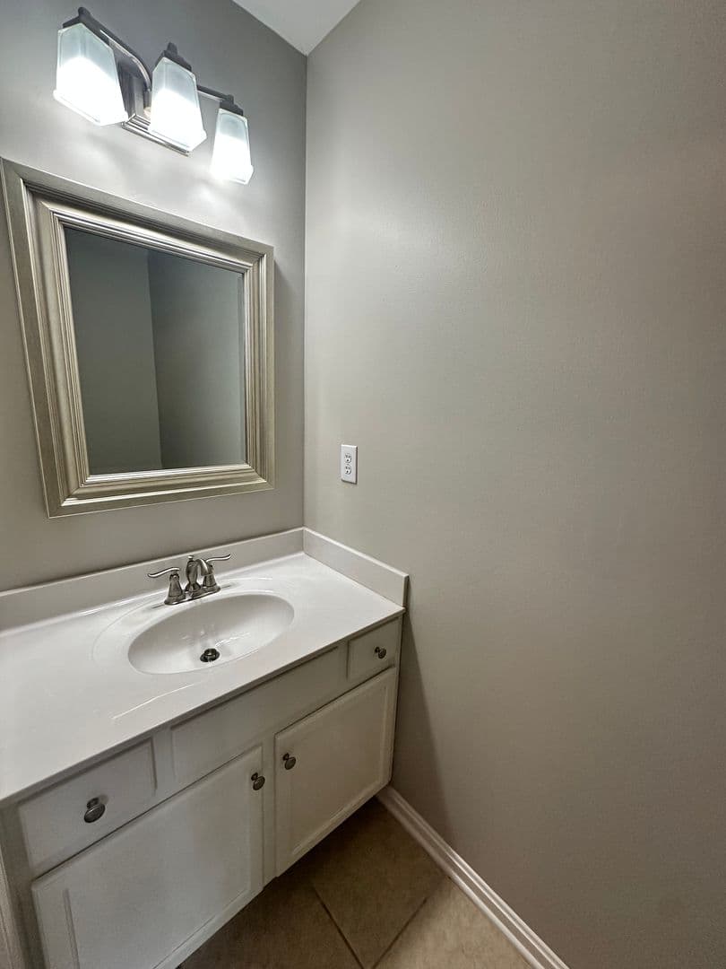 Prospect House: 9215 Eminence Court
