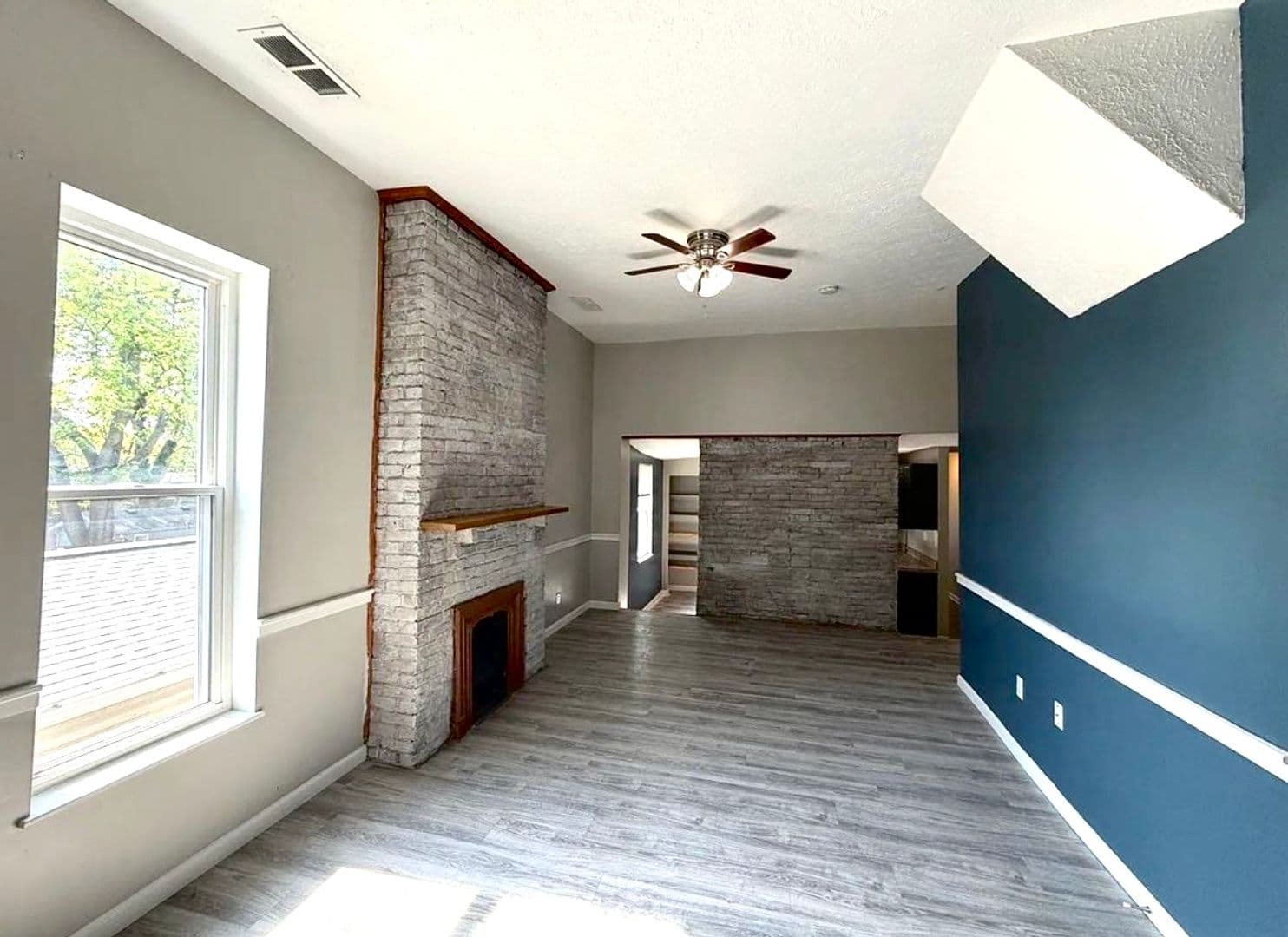 Jeffersonville Apartment: 531 E Chestnut St