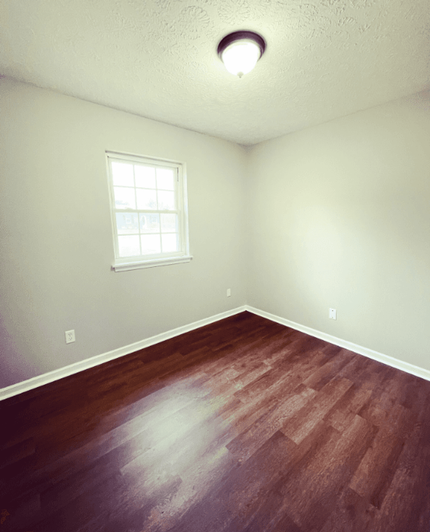 Louisville House: 9400 Moonridge Place