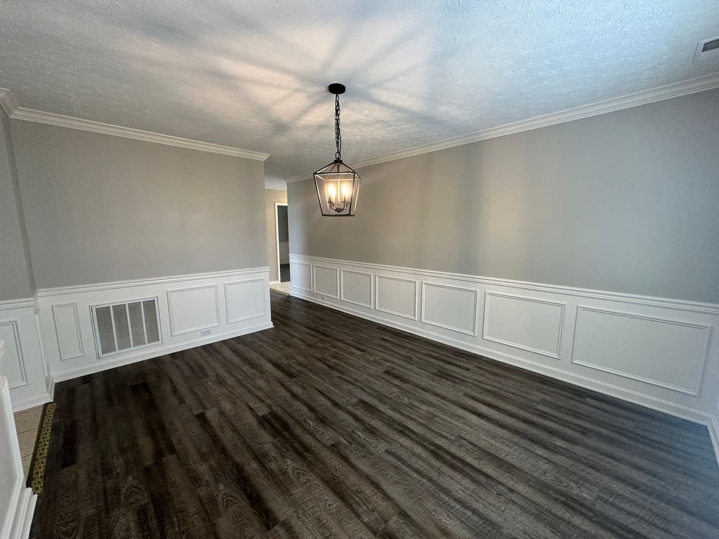 Prospect House: 9215 Eminence Court