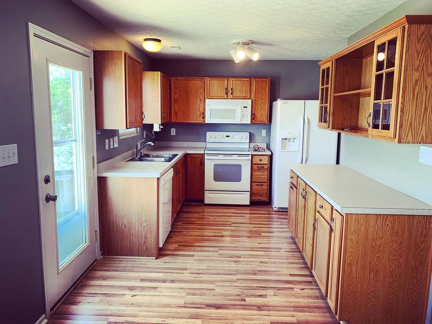 Louisville House: 7016 Osprey Ridge Drive