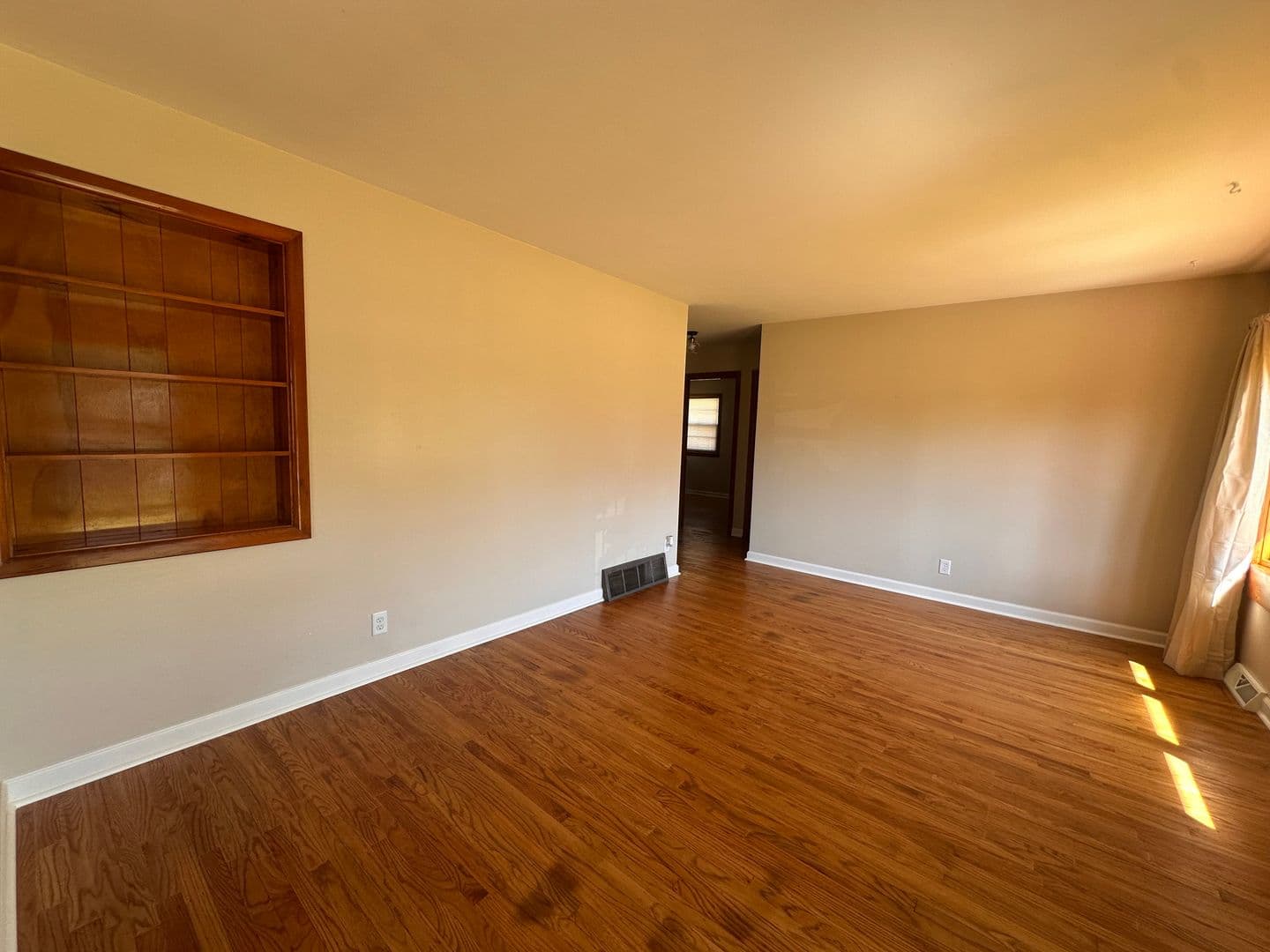 Louisville House: 4806 Imperial Terrace