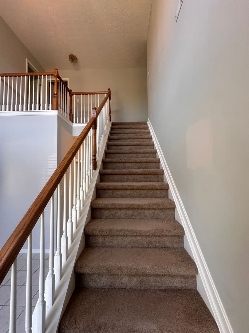 Prospect House: 9406 Harlow Ct