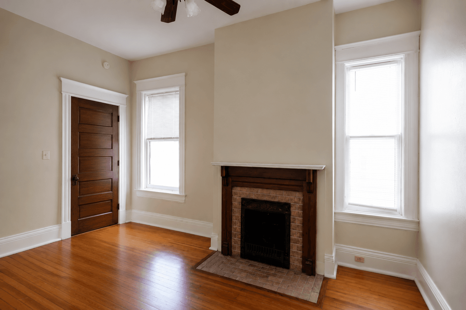 Louisville Apartment: 2063 Sherwood Ave