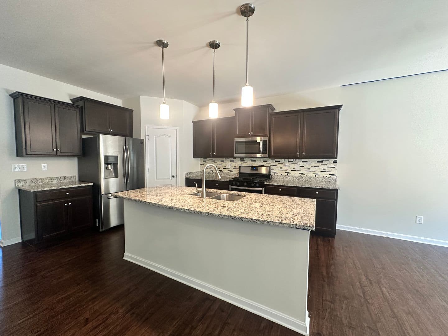 Louisvile House: 11812 Beacon Ct