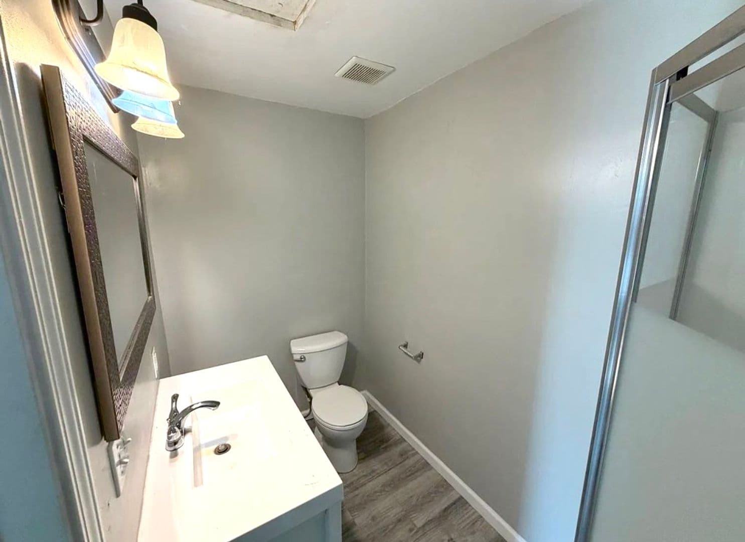 Jeffersonville Apartment: 531 E Chestnut St
