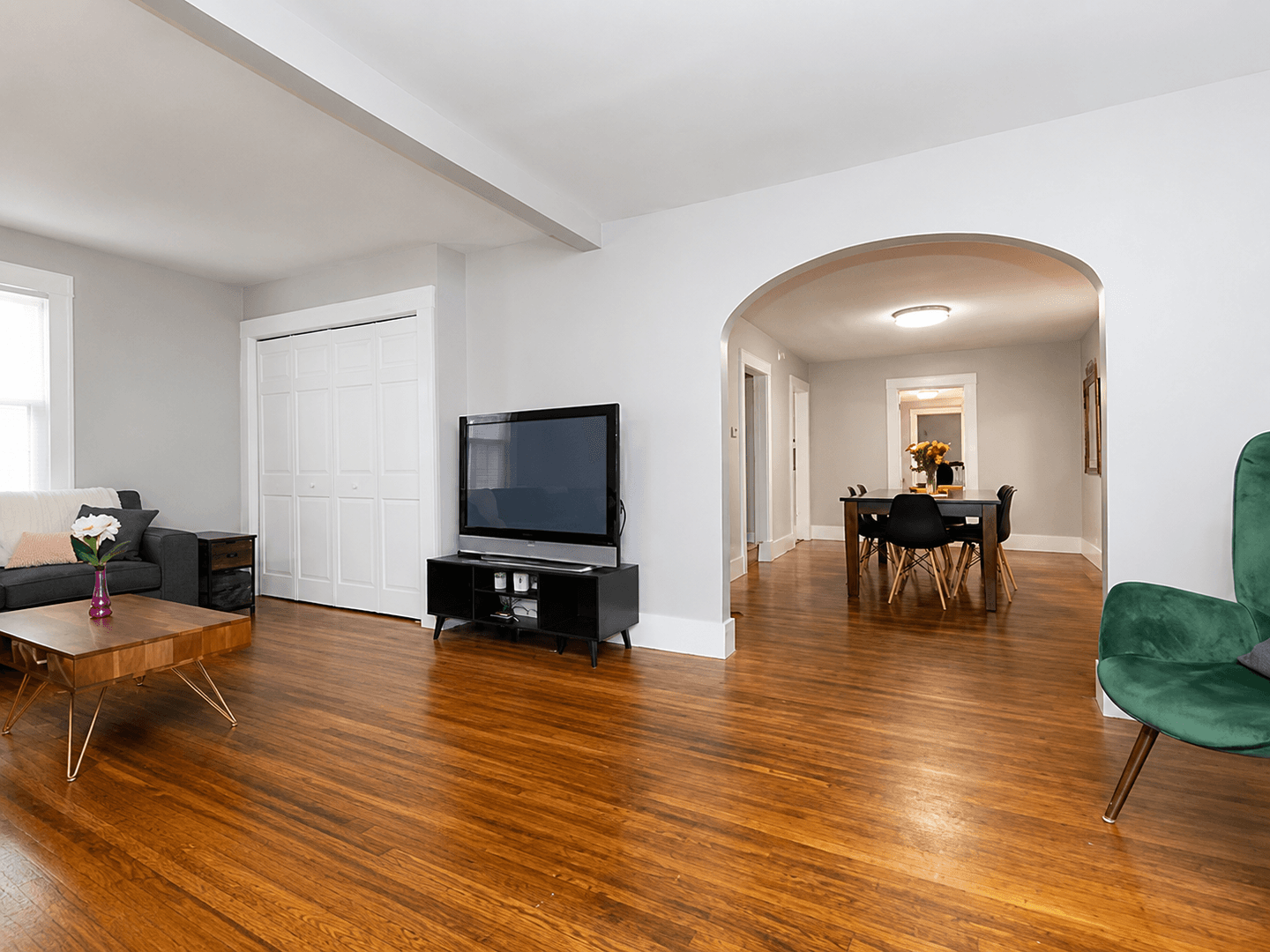 Louisville House: 433 Atwood St