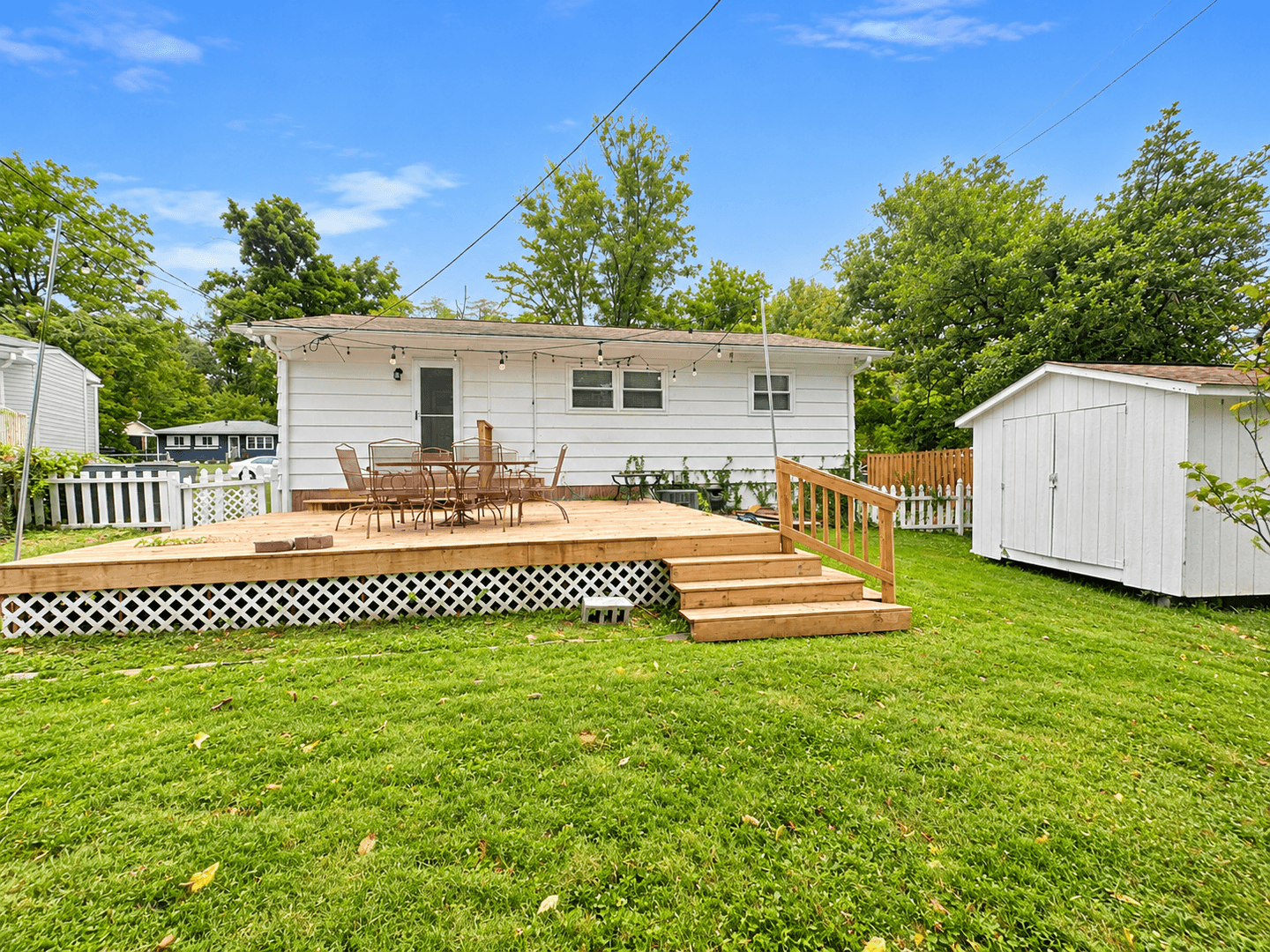Louisville House: 3023 Lynnwood Way
