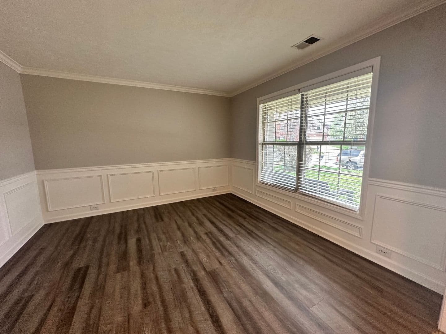 Prospect House: 9215 Eminence Court