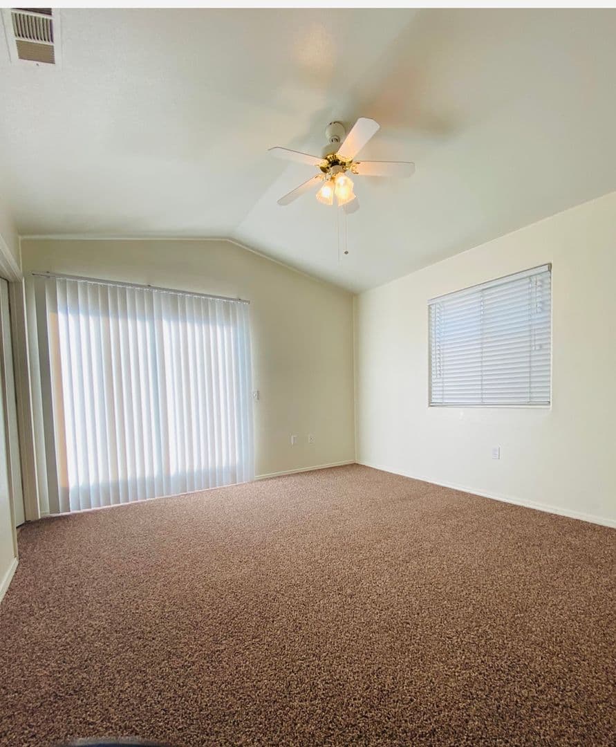 FRESNO Apartment: 941 W DAKOTA AVE