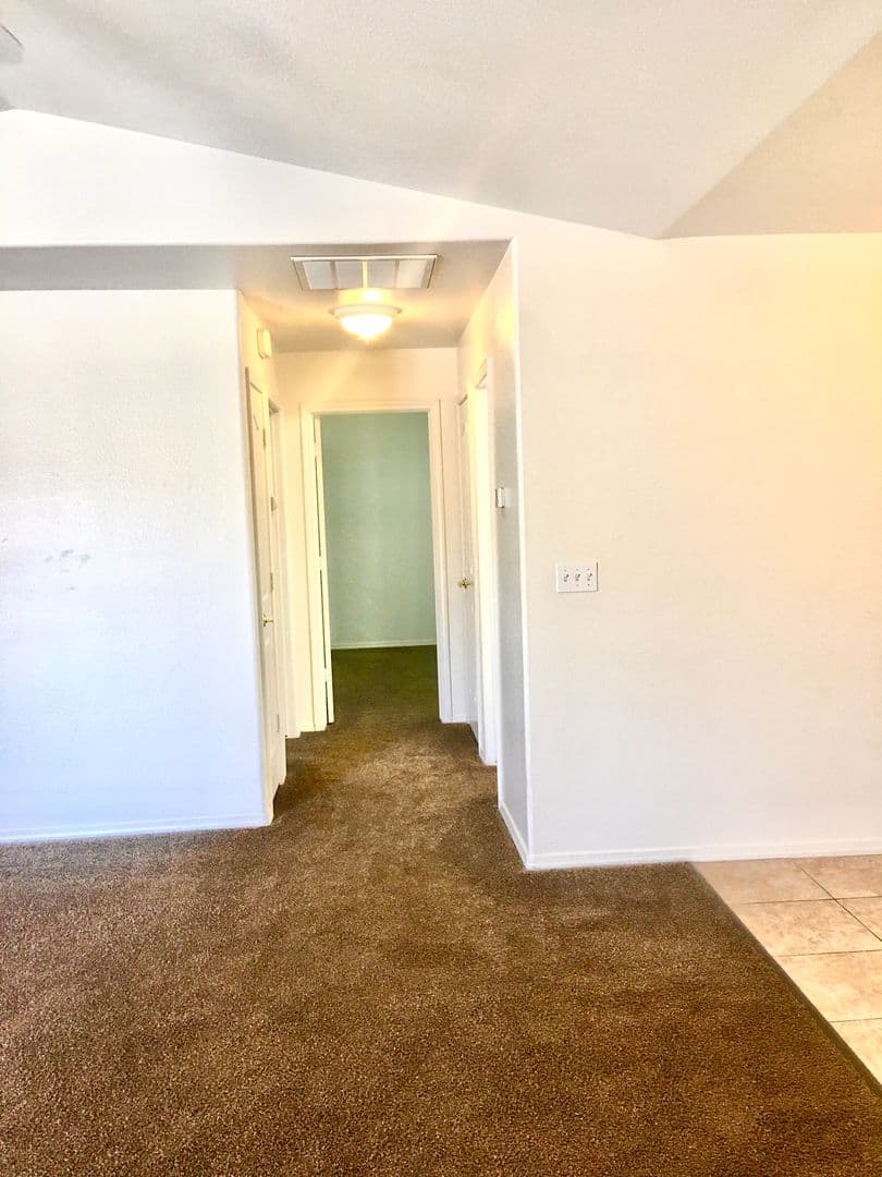 FRESNO Apartment: 941 W DAKOTA AVE