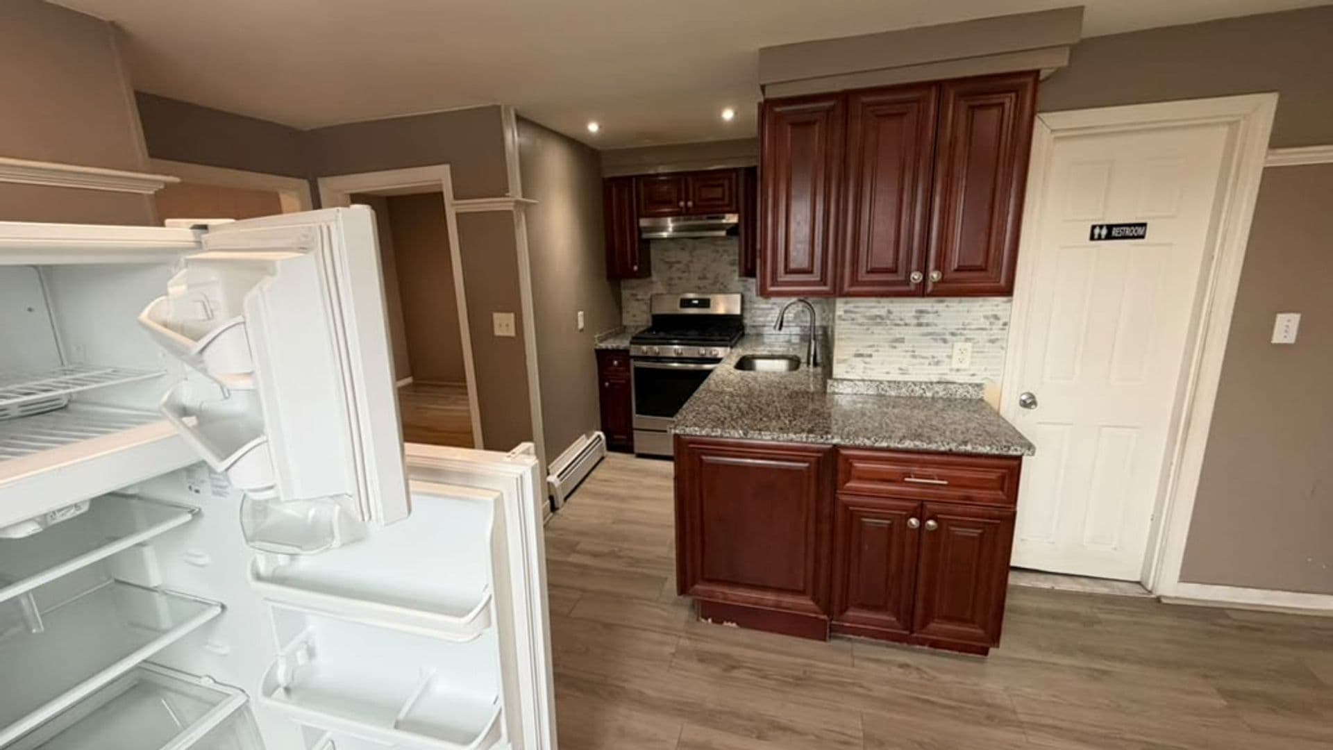Lawrence Apartment: 94-96-98-100 Osgood Street