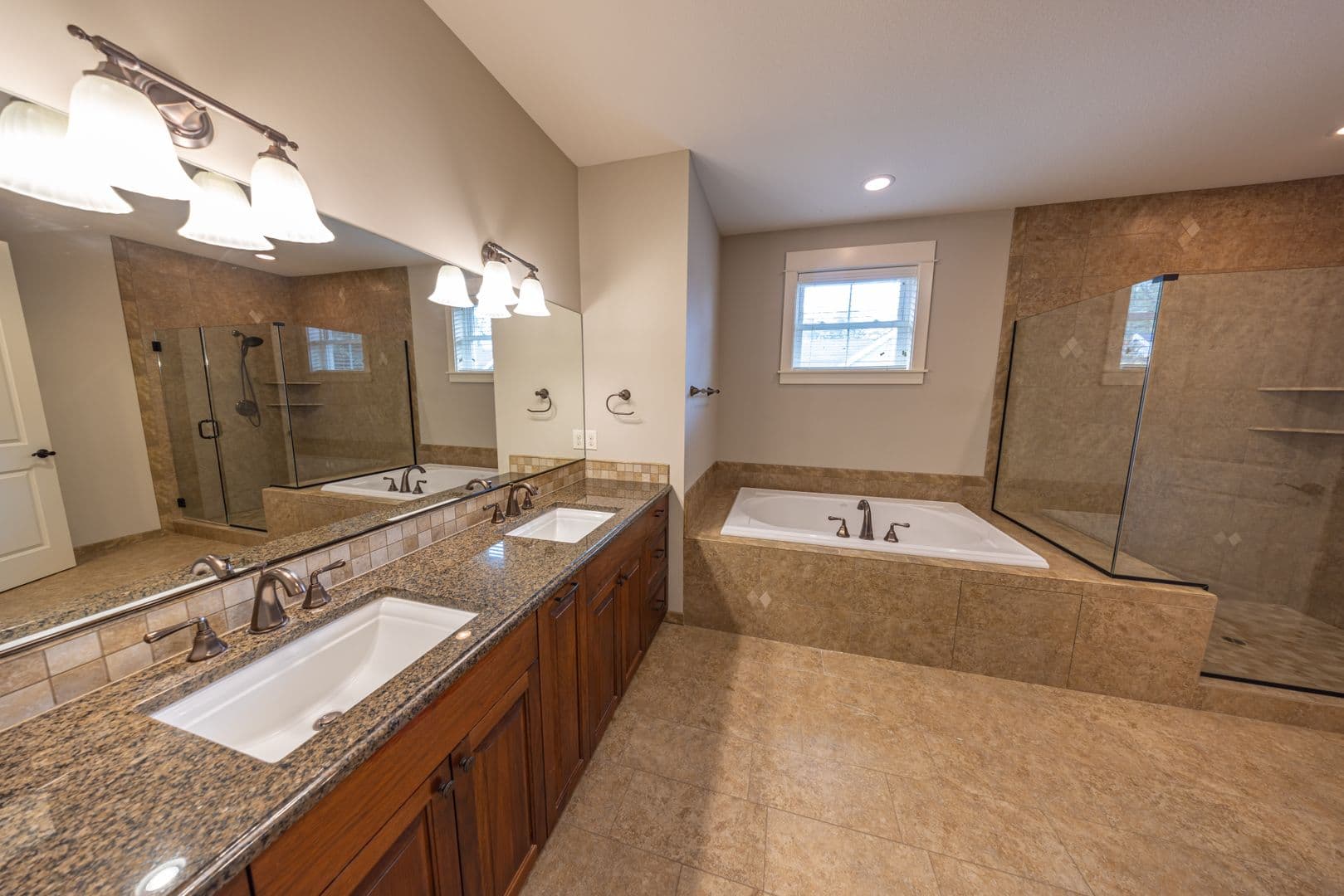 Camas Townhome: 4122 NW 77th Ave.