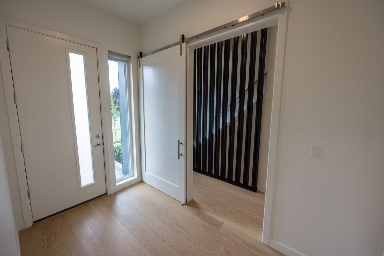 Vancouver Townhome: 1716 SE Columbia River Dr.
