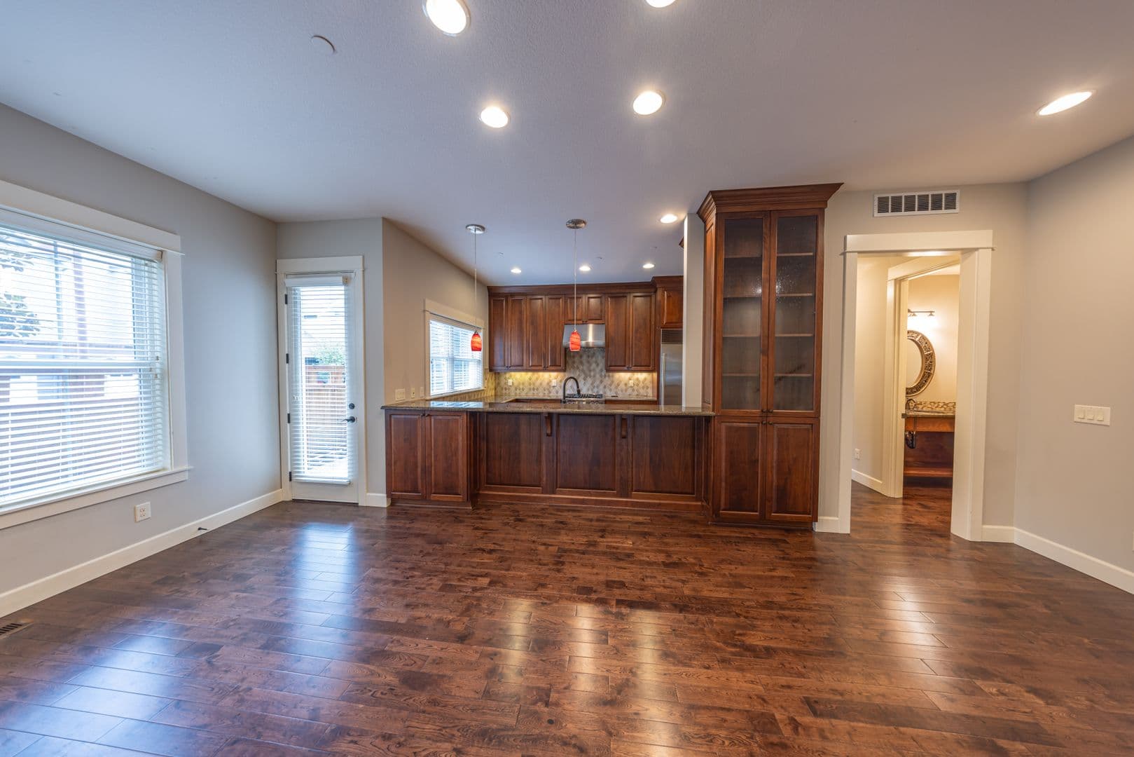 Camas Townhome: 4122 NW 77th Ave.