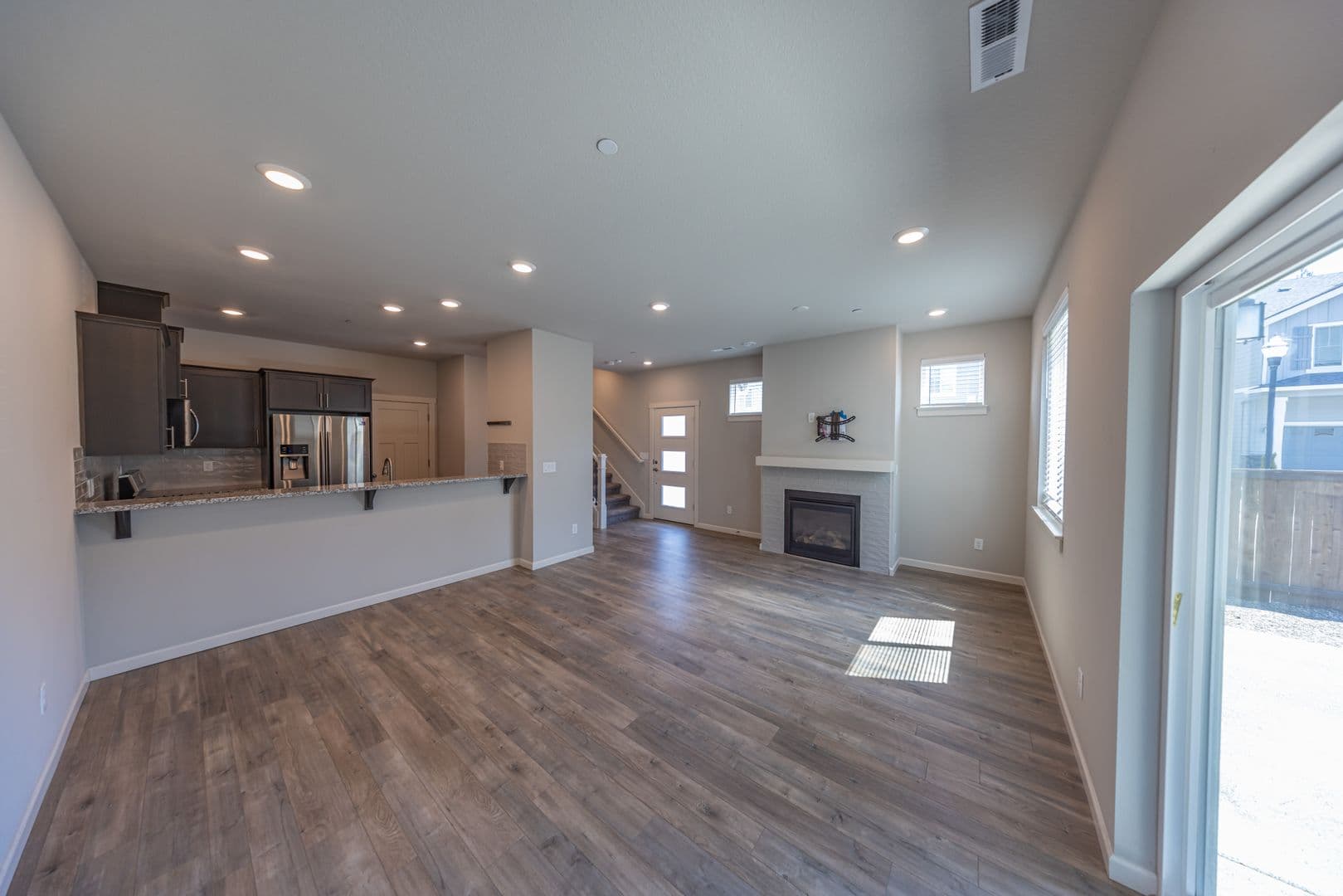 Ridgefield Townhome: 4255 S. Waters Edge Way