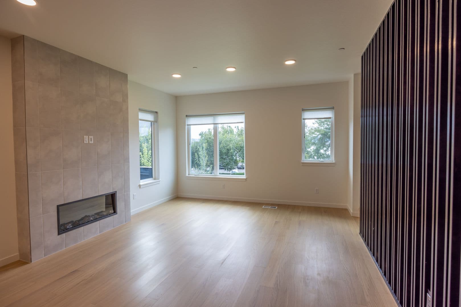 Vancouver Townhome: 1716 SE Columbia River Dr.