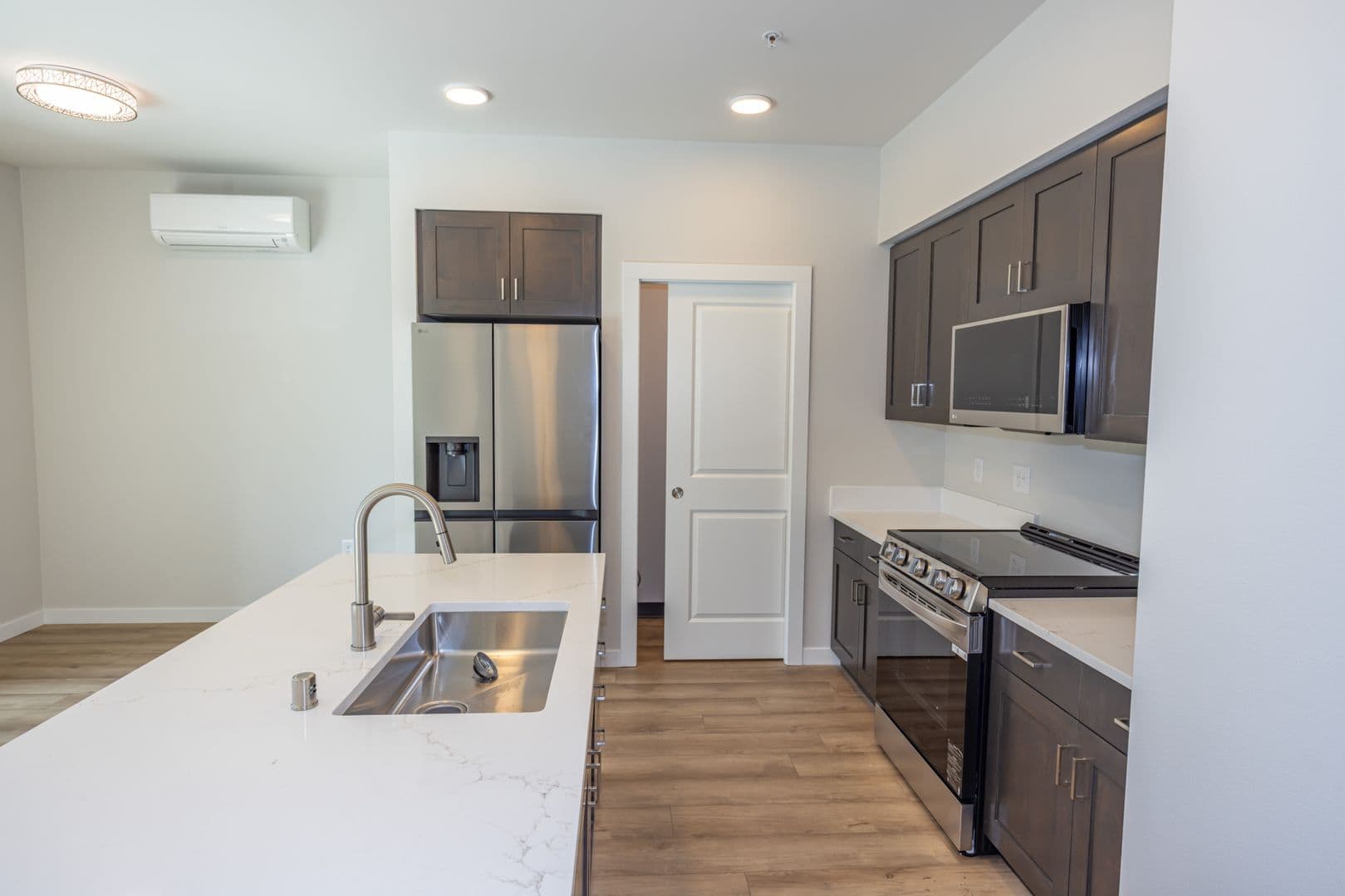 Vancouver Apartment: 1901 E 11th St #102